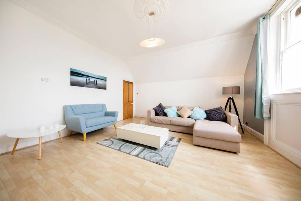 Clifton Spacious 3 Bed Apt & Parking - Simplycheckin Bristol Esterno foto