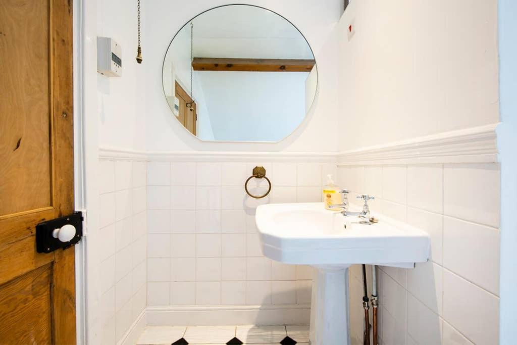 Clifton Spacious 3 Bed Apt & Parking - Simplycheckin Bristol Esterno foto