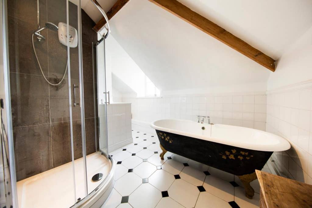 Clifton Spacious 3 Bed Apt & Parking - Simplycheckin Bristol Esterno foto