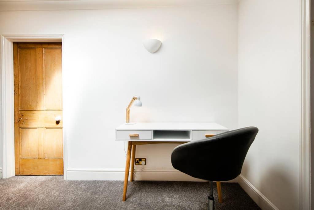 Clifton Spacious 3 Bed Apt & Parking - Simplycheckin Bristol Esterno foto