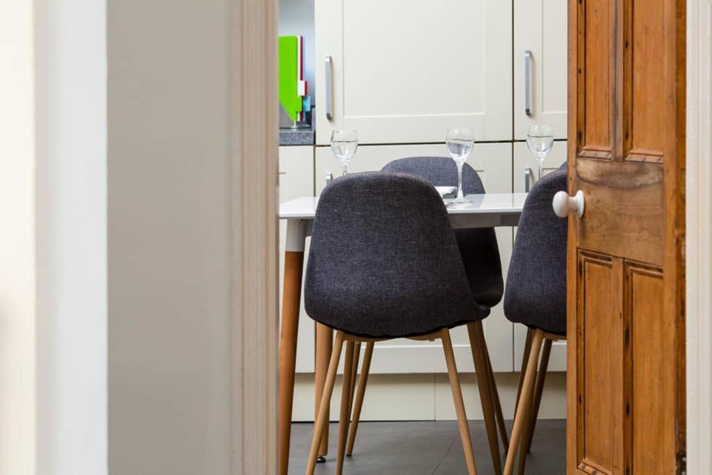 Clifton Spacious 3 Bed Apt & Parking - Simplycheckin Bristol Esterno foto